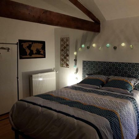 Chambre Sergeanne Doulezon Eksteriør billede