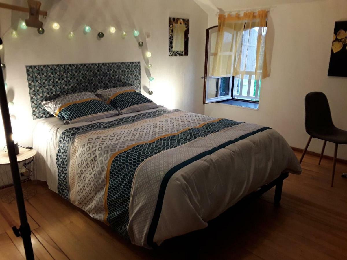 Chambre Sergeanne Doulezon Eksteriør billede