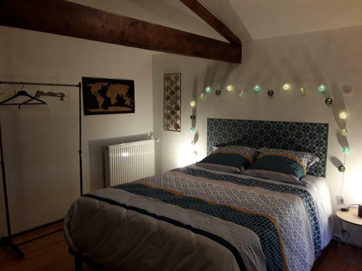 Chambre Sergeanne Doulezon Eksteriør billede
